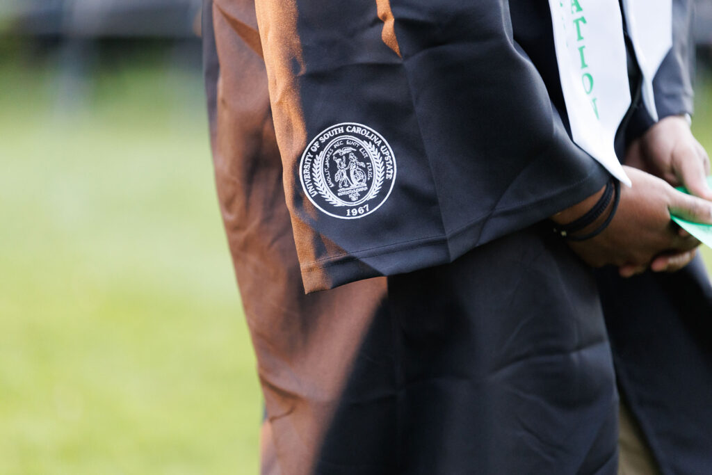 a symbol on a graduation robe