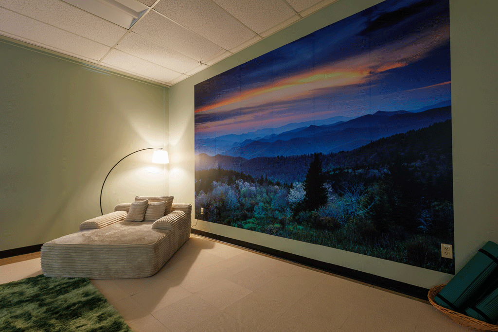 Photo of the Relaxation Room furniture layout