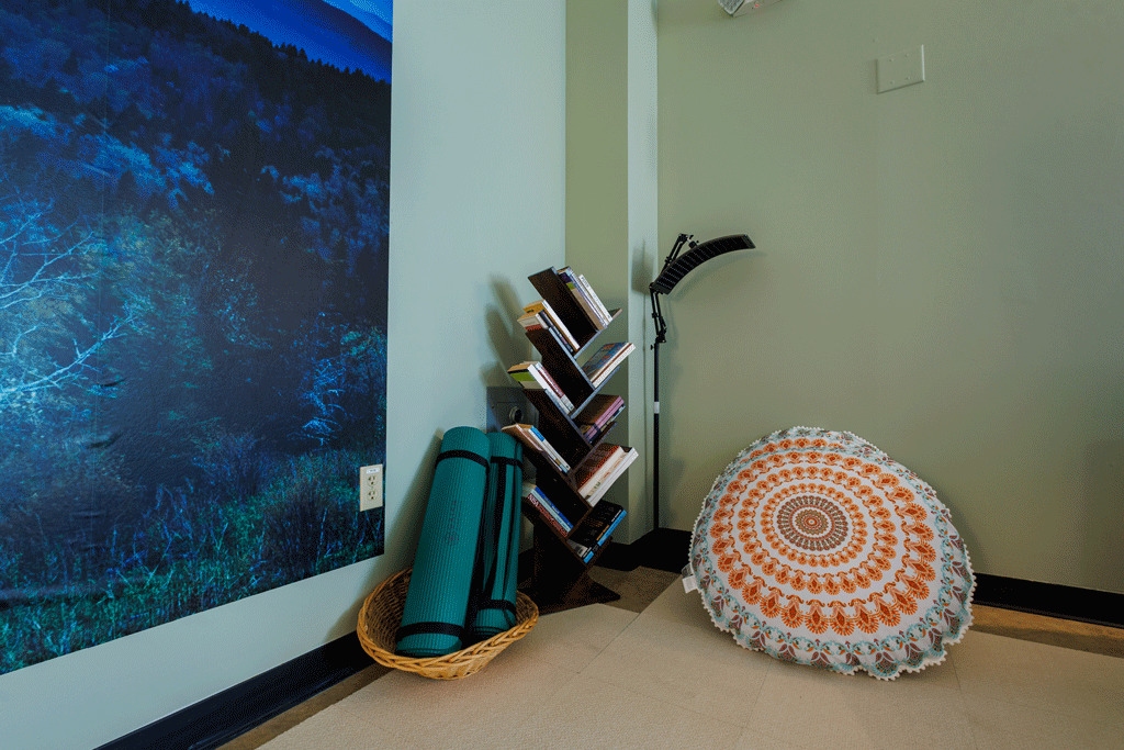 Photo of the Relaxation Room furniture layout