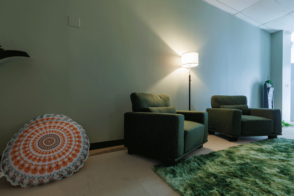 Photo of the Relaxation Room furniture layout